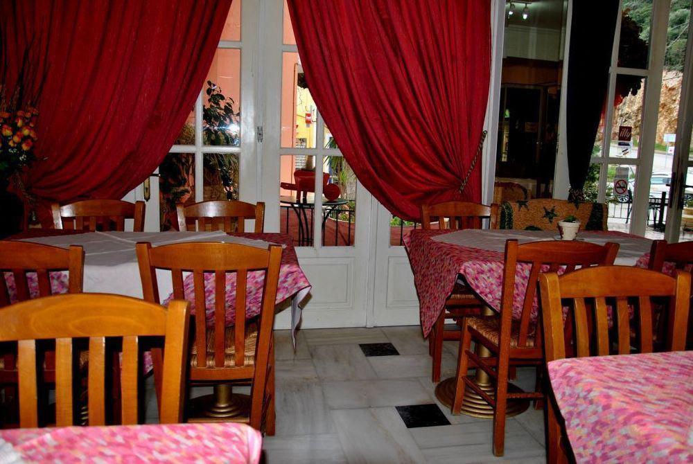 Odysseus Palace Aparthotel